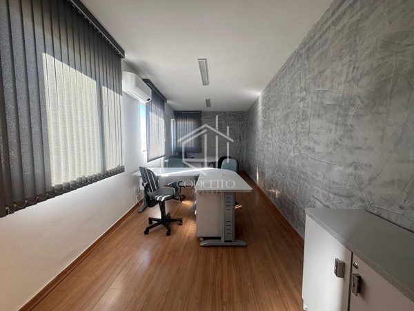 Foto 4 de 9 — Sala Montada · Ar Condicionado · Jaraguá