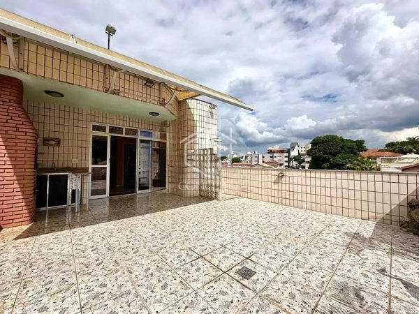 Foto 2 de 31 — Cobertura · 4 Quartos · 2 Vagas · Santa Rosa