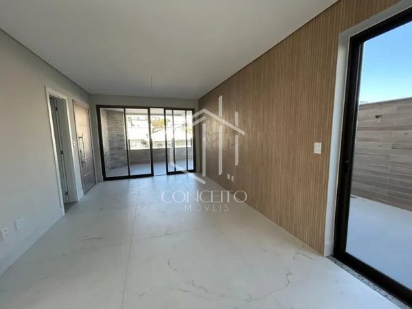 Foto 5 de 18 — Área Privativa · 4 Quartos · 3 Vagas · Jaragua