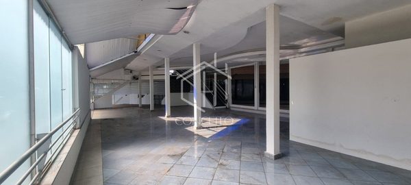 Foto 2 de 12 — ÁREA COMERCIAL 850 m² · JARAGUÁ
