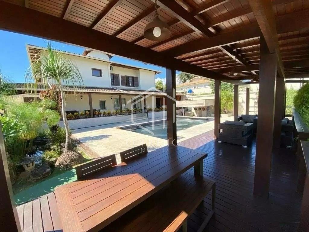Foto 1 de 26 — CASA l 6 QUARTOS l 6 VAGAS · BAIRRO SÃO LUIZ