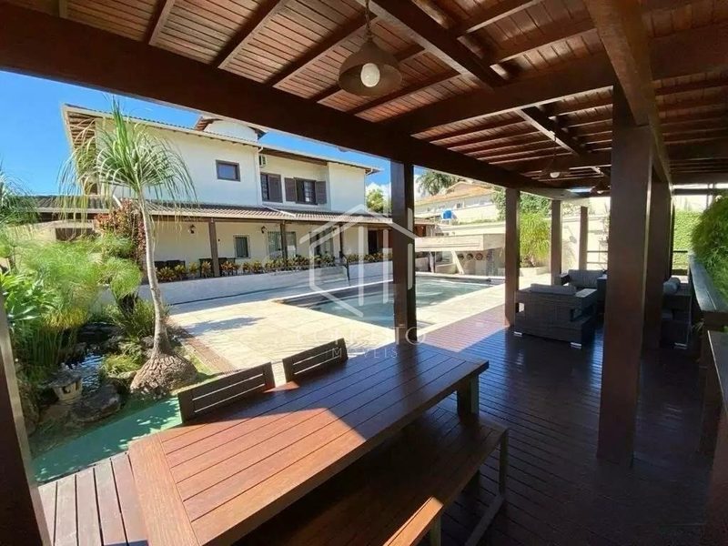 Foto de CASA l 6 QUARTOS l 6 VAGAS · BAIRRO SÃO LUIZ