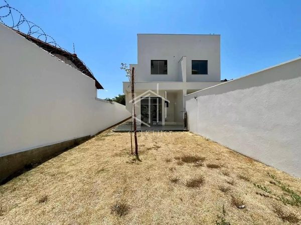 Foto 4 de 29 — Casa Geminada · 3 Quartos · 4 Vagas · Planalto