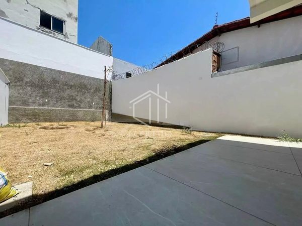 Foto 5 de 29 — Casa Geminada · 3 Quartos · 4 Vagas · Planalto
