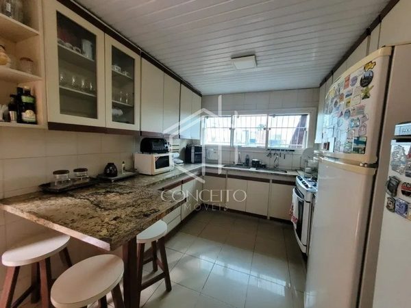 Foto 2 de 27 — Casa · 6 Quartos · 4 Vagas Bairro Santa Lucia