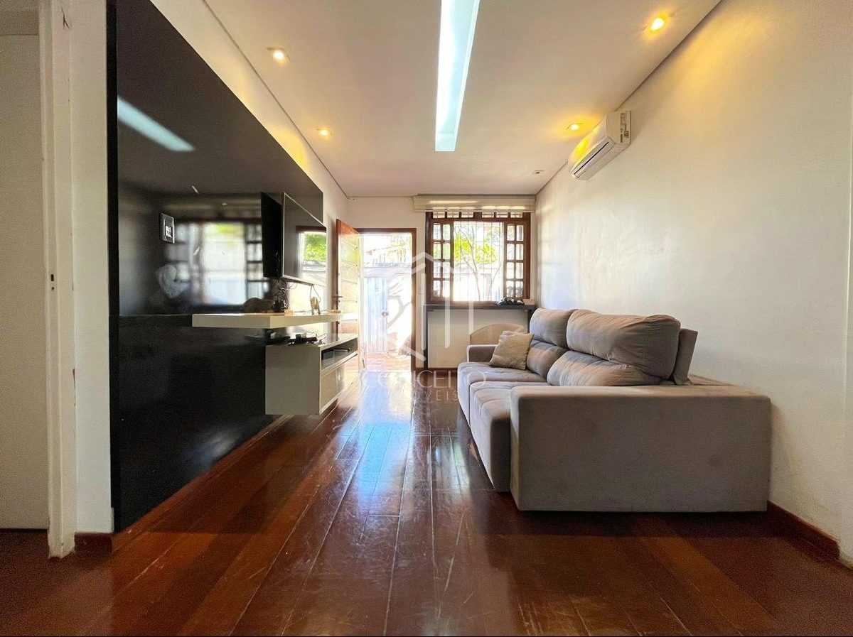 Foto 1 de 15 — Casa Linear · 3 Quartos · 2 Vagas · Paquetá