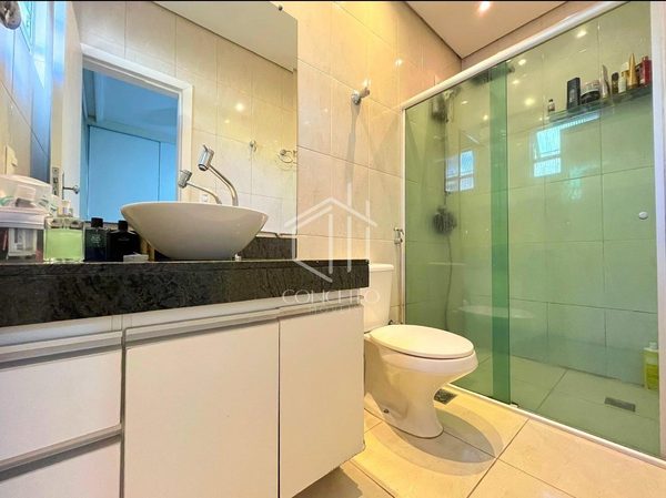 Foto 4 de 15 — Casa Linear · 3 Quartos · 2 Vagas · Paquetá