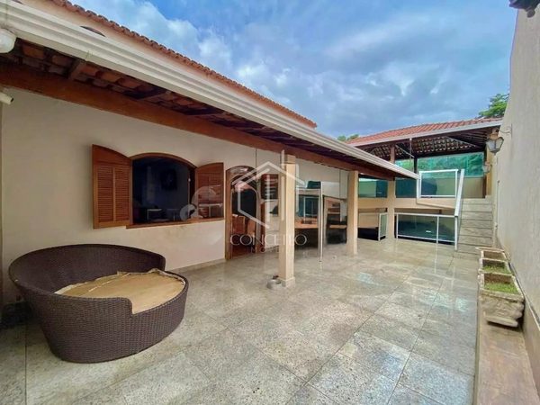 Foto 2 de 27 — Casa Linear · 4 Quartos · 4 Vagas- Bairro Itapoã