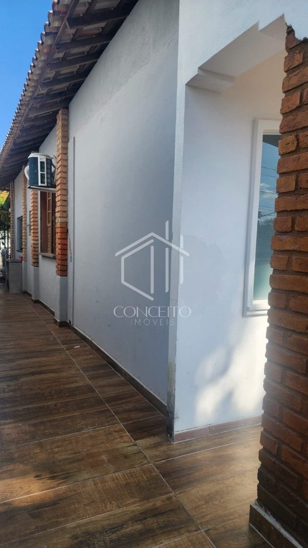 Foto 2 de 16 — Casa à Venda · Santa Tereza · Belo Horizonte