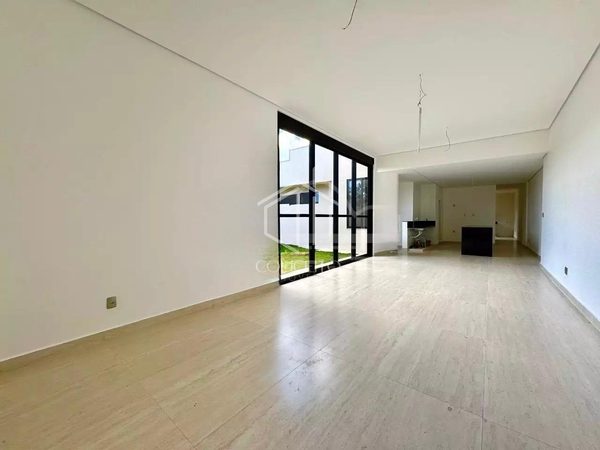 Foto 2 de 25 — Casa Linear · 4 Quartos · 4 Vagas- Bairro Jaraguá