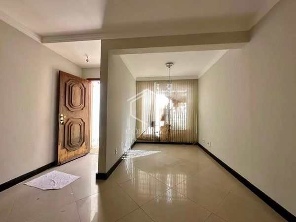 Foto 3 de 13 — Casa Geminada · 3 Quartos · 1 Vaga Dona Clara