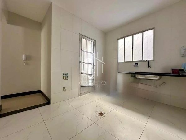 Foto 4 de 13 — Casa Geminada · 3 Quartos · 1 Vaga Dona Clara