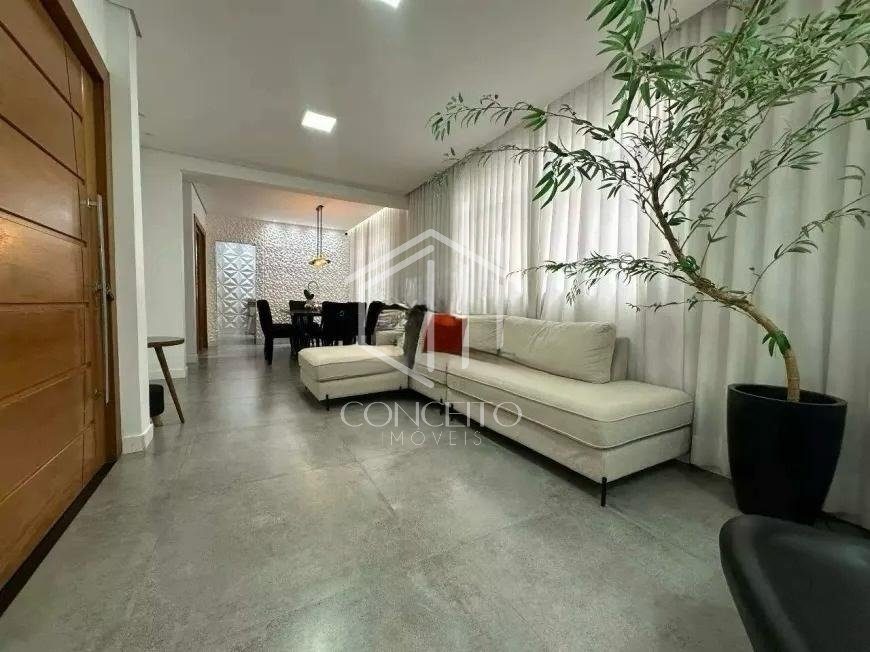 Foto 1 de 14 — Area Privativa · 3 Quartos · 2 Vagas · Jaragua