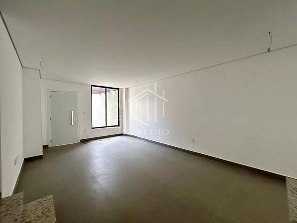 Foto 5 de 16 — Casa Geminada · 3 Quartos · 2 Vagas · Santa Rosa