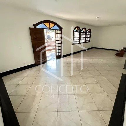 Foto 2 de 23 — Casa · 8 Quartos · 4 Vagas · Santa Rosa