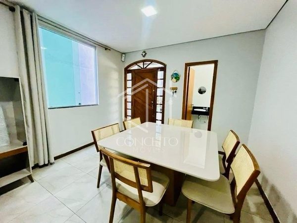 Foto 2 de 14 — Casa Geminada · 4 Quartos · 2 Vagas · Dona Clara