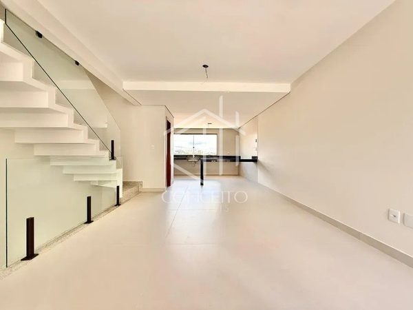 Foto 4 de 28 — Casa Duplex · 3 Quartos · 2 Vagas · Santa Amelia