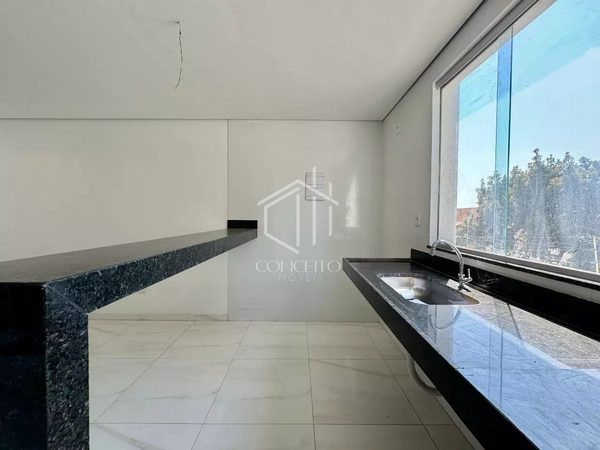 Foto 5 de 15 — Casa Geminada · 3 Quartos · 2 Vagas · Santa Amelia