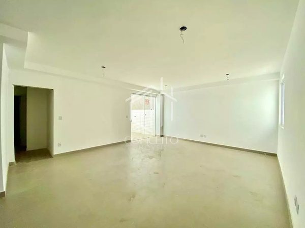 Foto 2 de 18 — Área Privativa · 3 Quartos · 4 Vagas · Santa Rosa