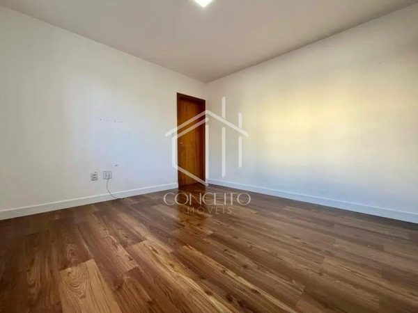 Foto 3 de 12 — Apartamento · 02 Quartos · 2 Vagas · Paquetá