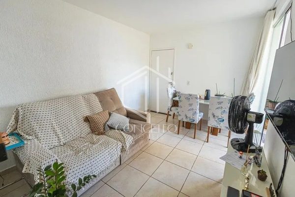 Foto 3 de 11 — Apartamento · 2 Quartos · 1 Vaga · Bairro Castelo