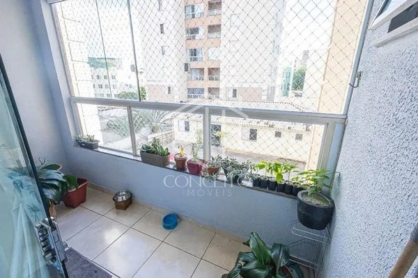 Foto 4 de 11 — Apartamento · 2 Quartos · 1 Vaga · Bairro Castelo