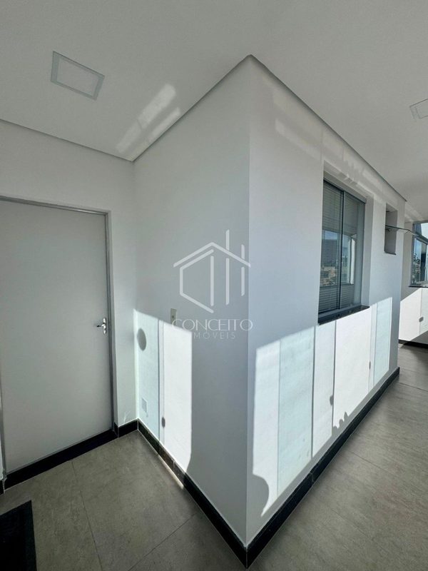 Foto 2 de 11 — SALA · 40 m² · JARAGUÁ