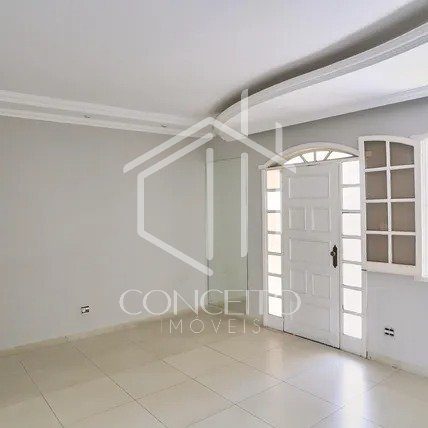 Foto 2 de 17 — Casa · 4 Quartos · 3 Vagas · Cidade Nova