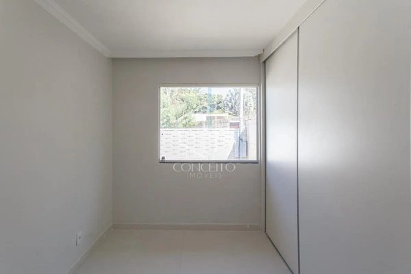 Foto 2 de 21 — Casa Geminada 2 quartos · Braunas