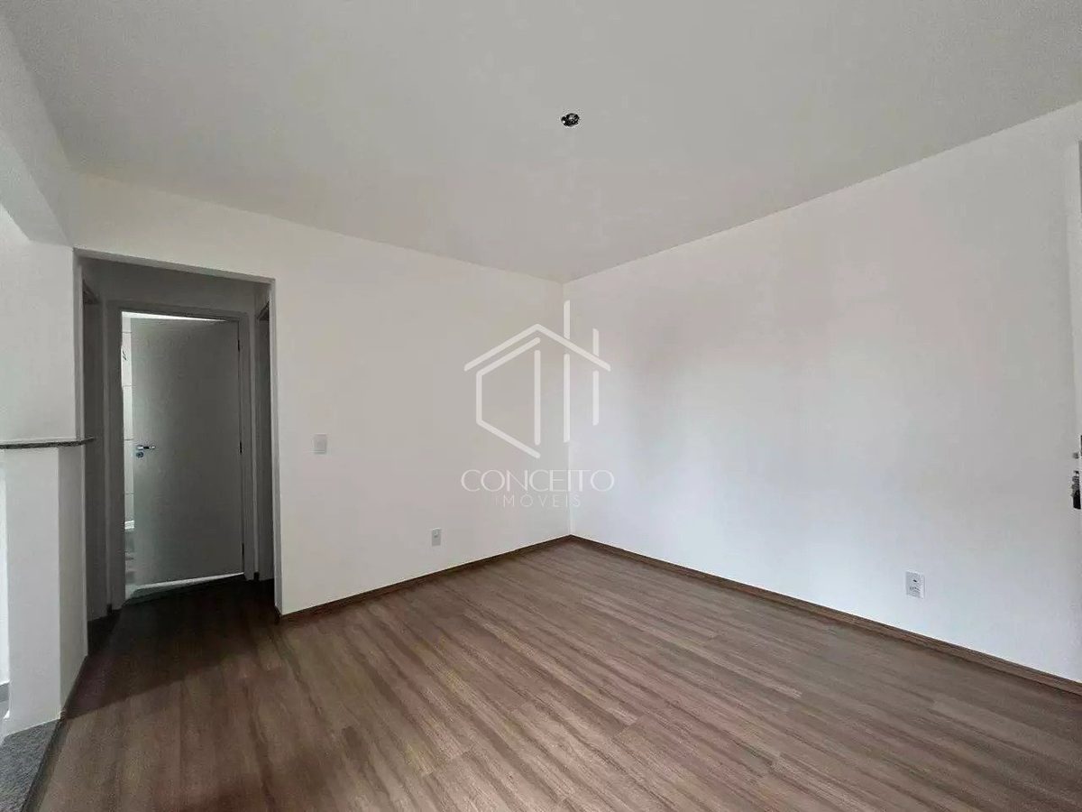 Foto 1 de 11 — Apartamento · 2 Quartos · 1 Vaga · Bairro Caiçara