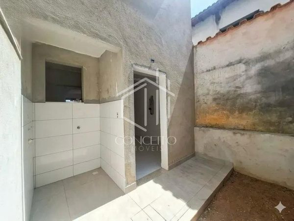 Foto 3 de 15 — Casa Geminada 2 Quartos · 2 Vagas · Santa Amelia