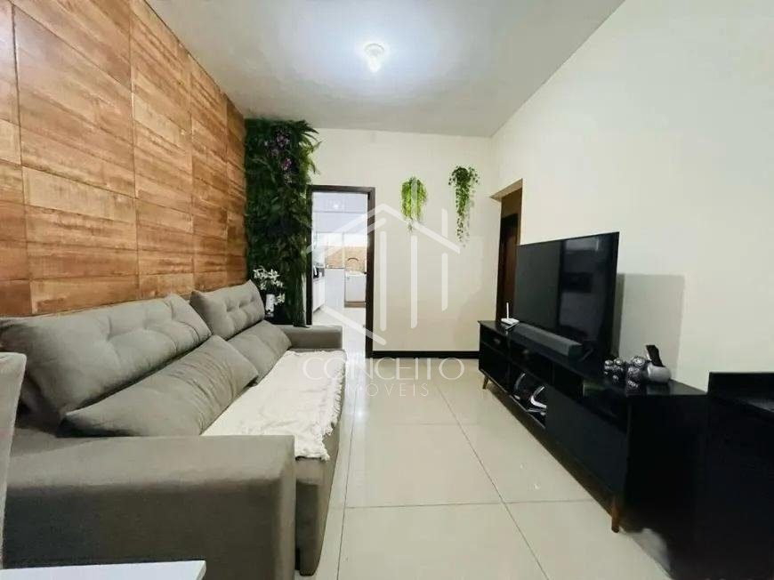 Foto 1 de 15 — Casa Geminada · 3 Quartos · 2 Vagas Santa Amélia