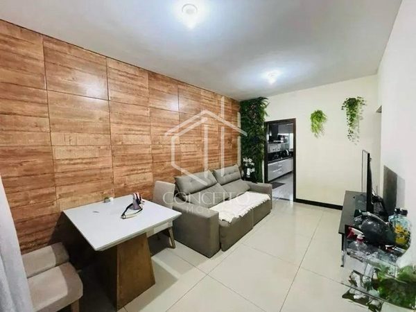 Foto 2 de 15 — Casa Geminada · 3 Quartos · 2 Vagas Santa Amélia