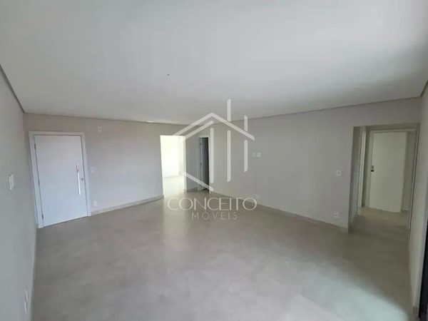 Foto 3 de 14 — Área Privativa · 3 Quartos · 2 Vagas · Iitapoã