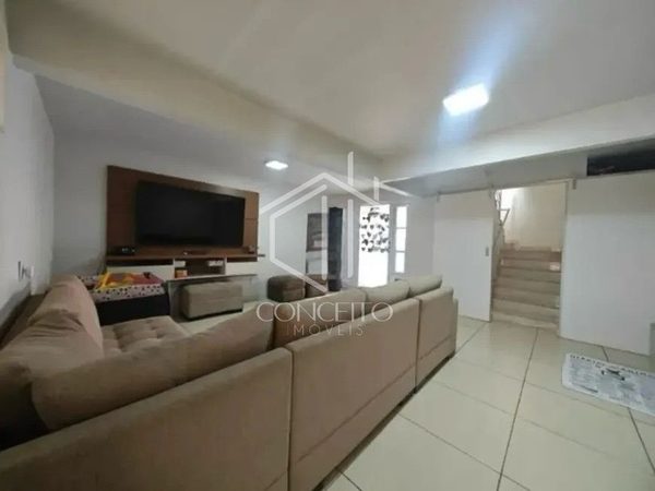 Foto 3 de 21 — Casa Geminada · 3 Quartos · 2 Vagas Bairro Itapoã