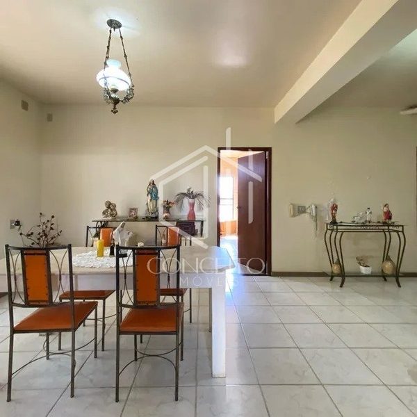 Foto 5 de 25 — Casa · 5 Quartos · 8 Vagas · Palmares