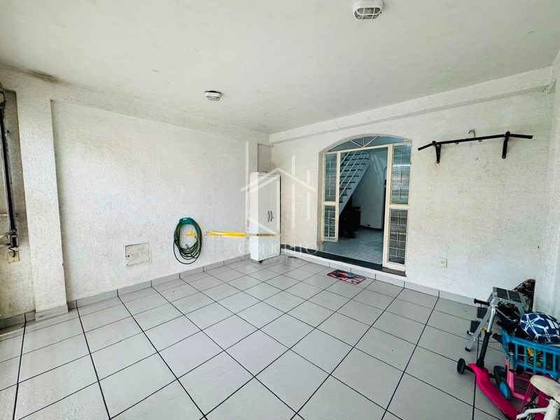 Foto de Casa Geminada · 02 Quartos · 01 Suíte · 02 Vagas