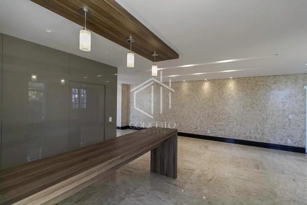 Foto 4 de 63 — CASA 650 m² · 05 QUARTOS · 02 SUÍTES · 04 VAGAS