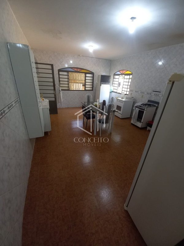 Foto 2 de 31 — CAsa com lote de 720 metros.