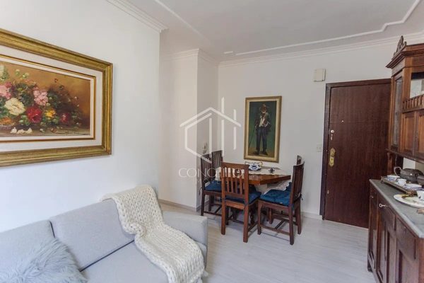 Foto 4 de 16 — Apartamento tres quartos · Sagrada familia