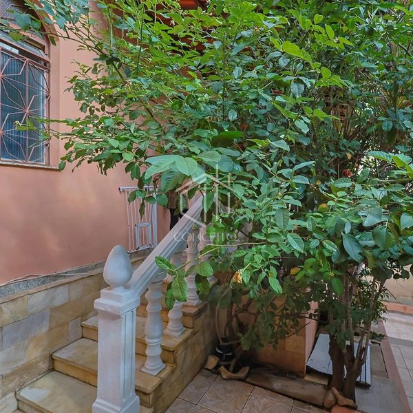 Foto 4 de 20 — **Casa à venda no Bairro Pirajá · 247 m² **