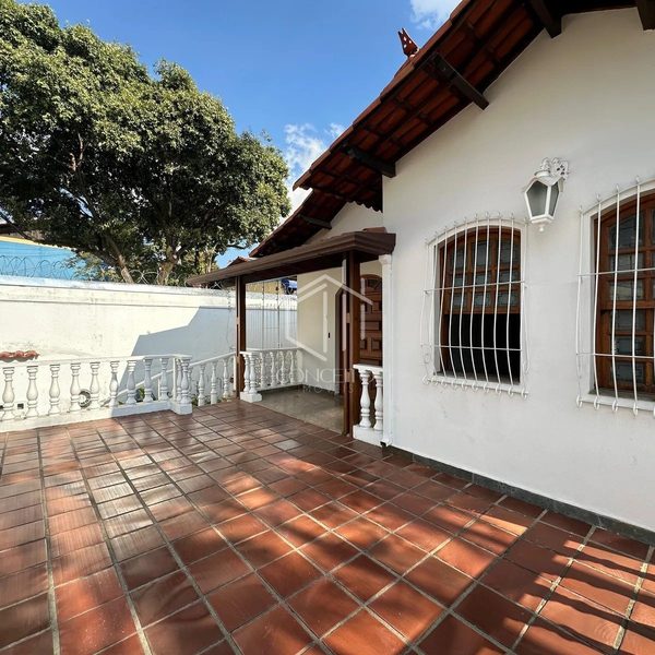 Foto 4 de 22 — **Casa no bairro Indaiá · 360 m²**