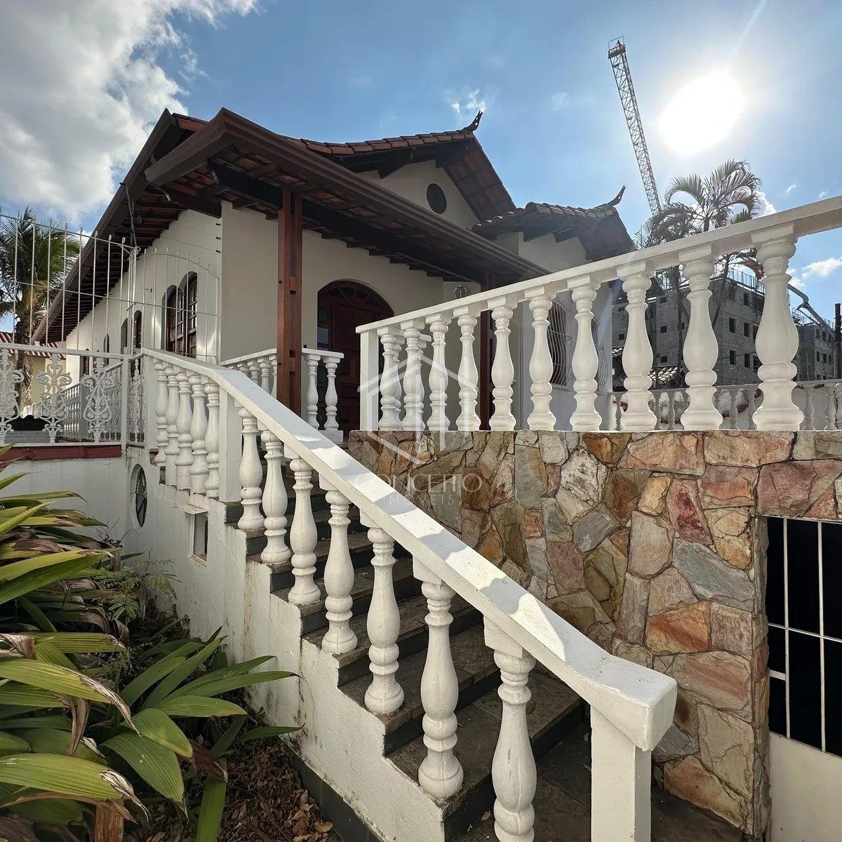 Foto 1 de 22 — **Casa no bairro Indaiá · 360 m²**