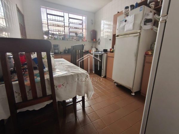 Foto 4 de 19 — CASA GEMINADA · 3 QUARTOS · 1 SUÍTE · DCE · 130 m²