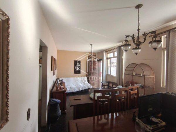 Foto 2 de 19 — CASA GEMINADA · 3 QUARTOS · 1 SUÍTE · DCE · 130 m²