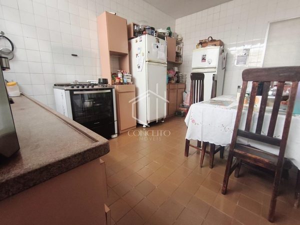 Foto 5 de 19 — CASA GEMINADA · 3 QUARTOS · 1 SUÍTE · DCE · 130 m²