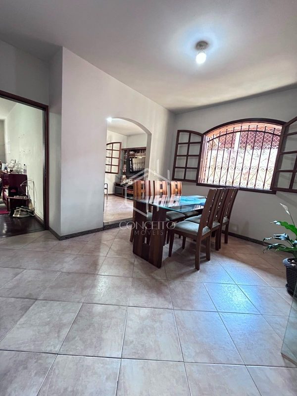 Foto 2 de 22 — Casa a venda no bairro Vila Clóris