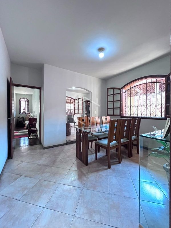 Foto 3 de 22 — Casa a venda no bairro Vila Clóris