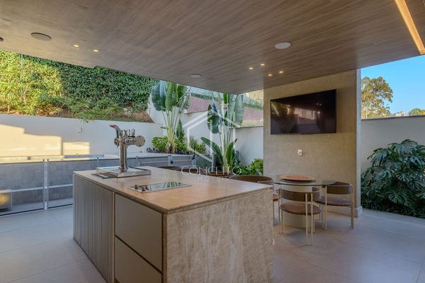 Foto 4 de 65 — CASA ALTO PADRÃO · 420 m² · 4 SUÍTES · MOBILIADO