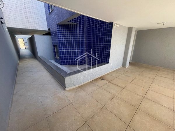 Foto 2 de 12 — Apartamento Tres quartos · Gutierrez · Predio Pequeno